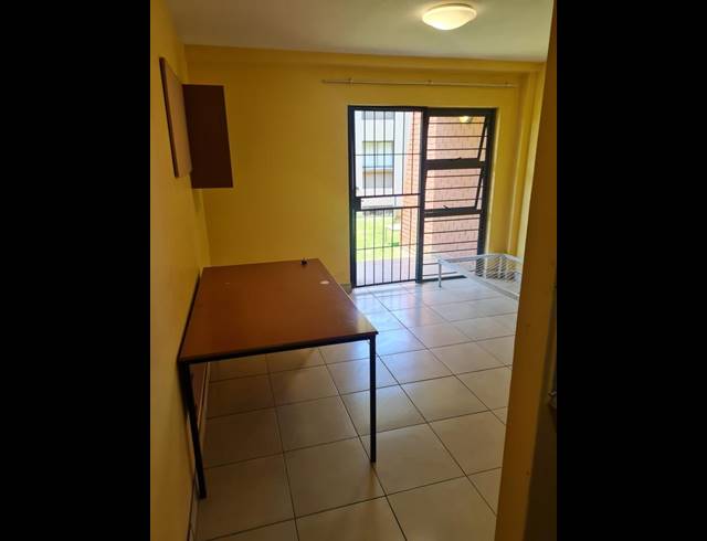 1 BEDROOM PROPERTY TO RENT IN RUIMSIG